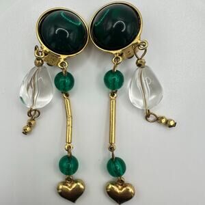 Amy Jo New York vintage gold tone emerald green clear lucite clip on earrings